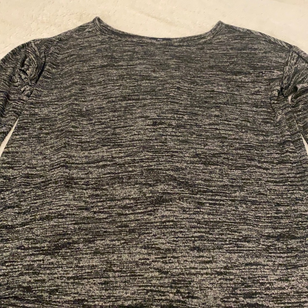 Gap long sleeve.